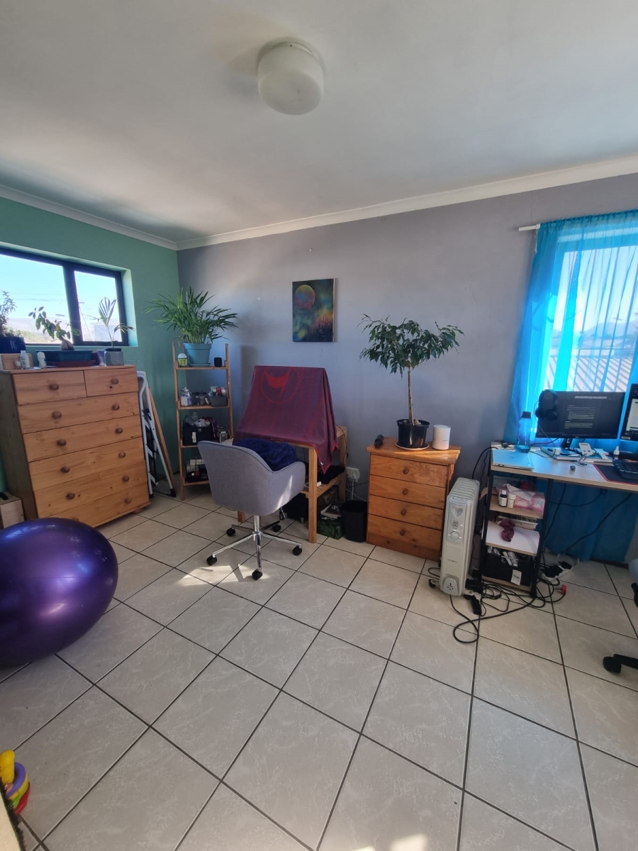 To Let 3 Bedroom Property for Rent in Southfield Western Cape